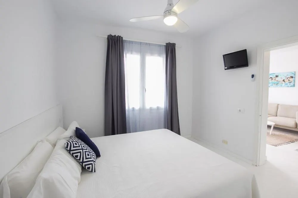 Apartment Apartamentos El Rio Cala Galdana  Spain
